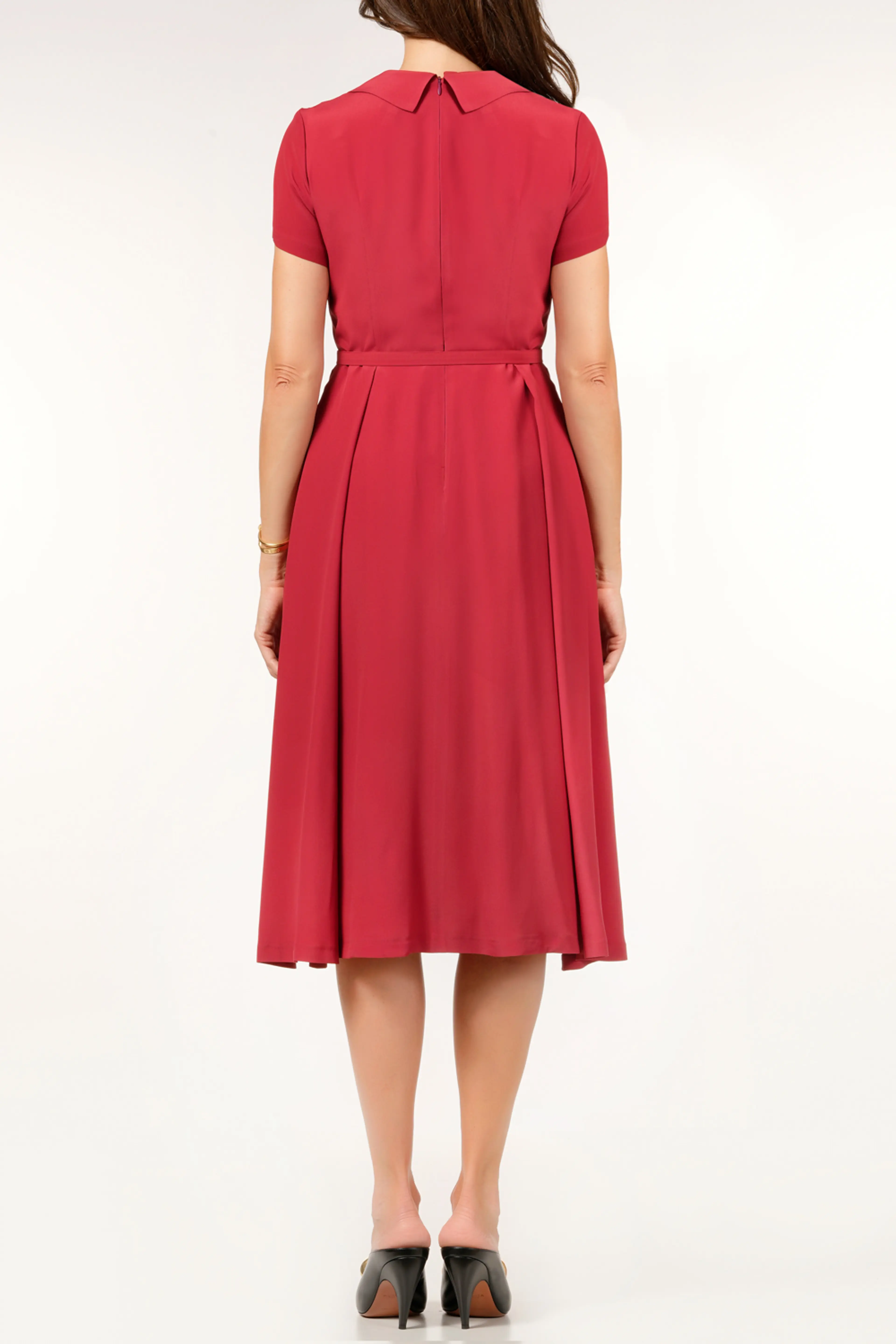 Рокля коприна цвят бордо, разкроена