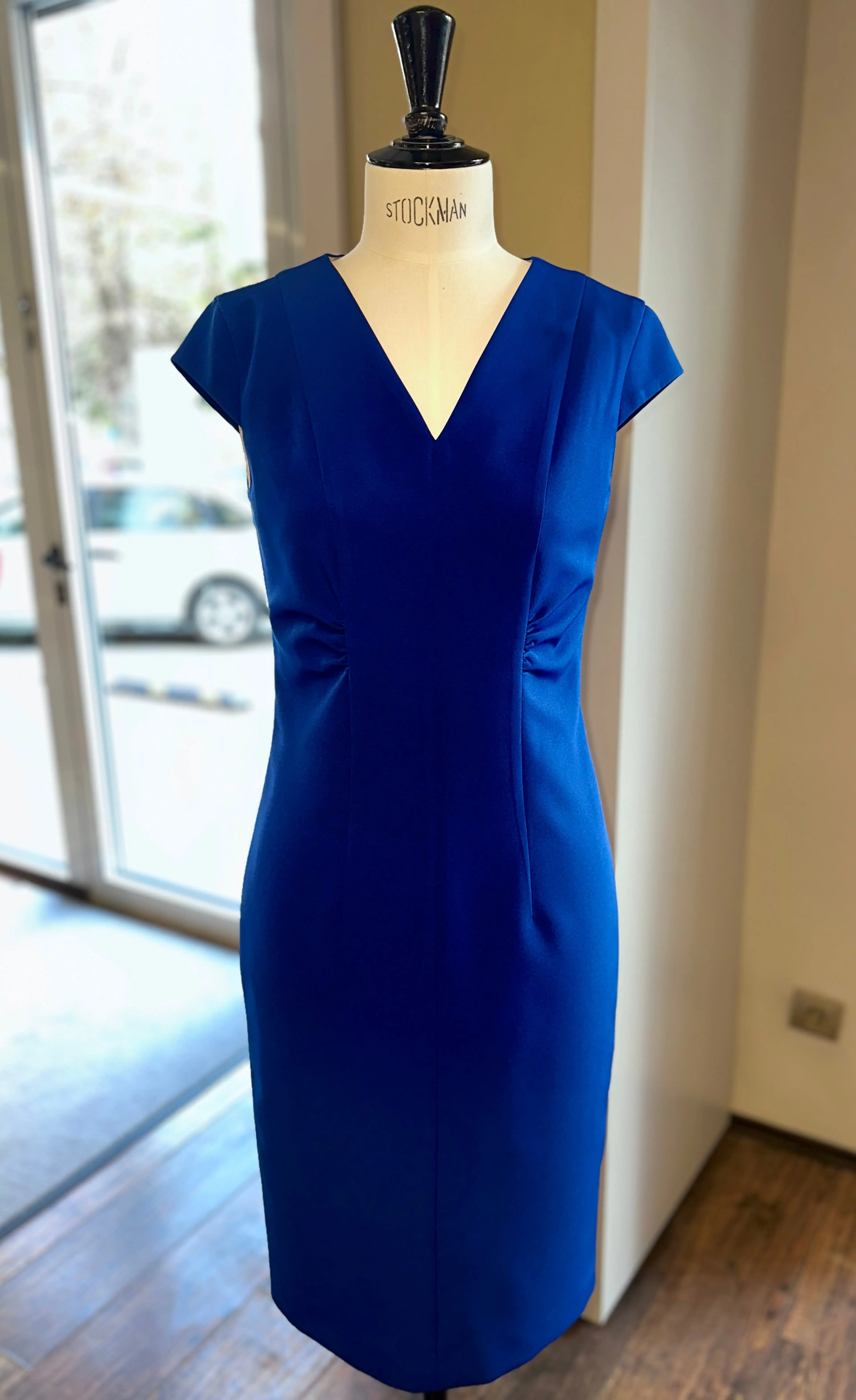 рокля яркосиня