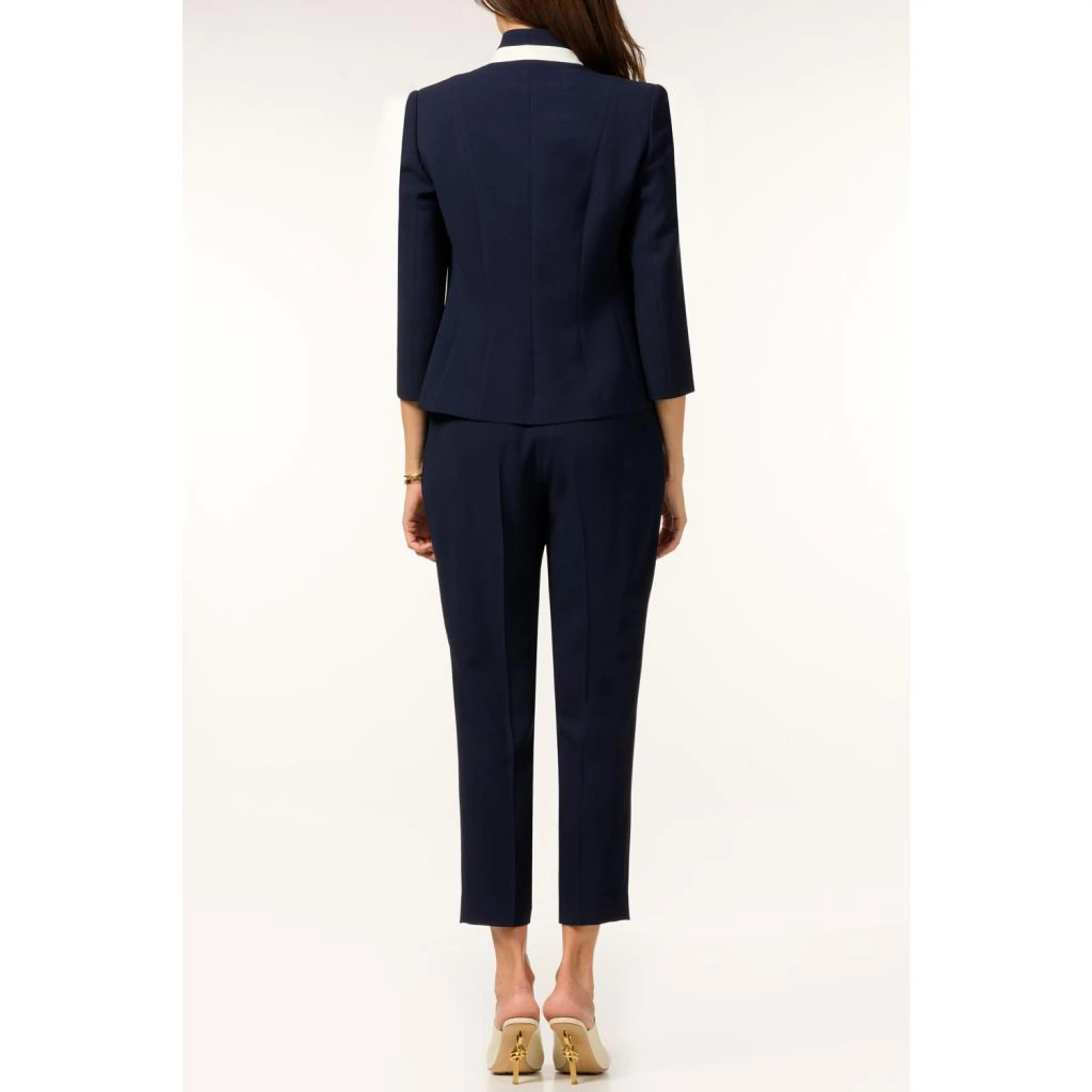 Сако тъмносиньо